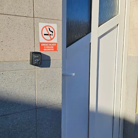 2 Hradna 9 * Nové Zámky