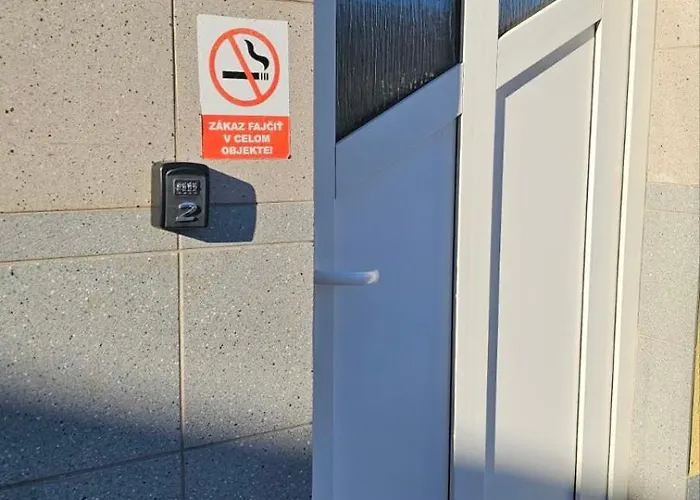 2 Hradna 9 * Nové Zámky